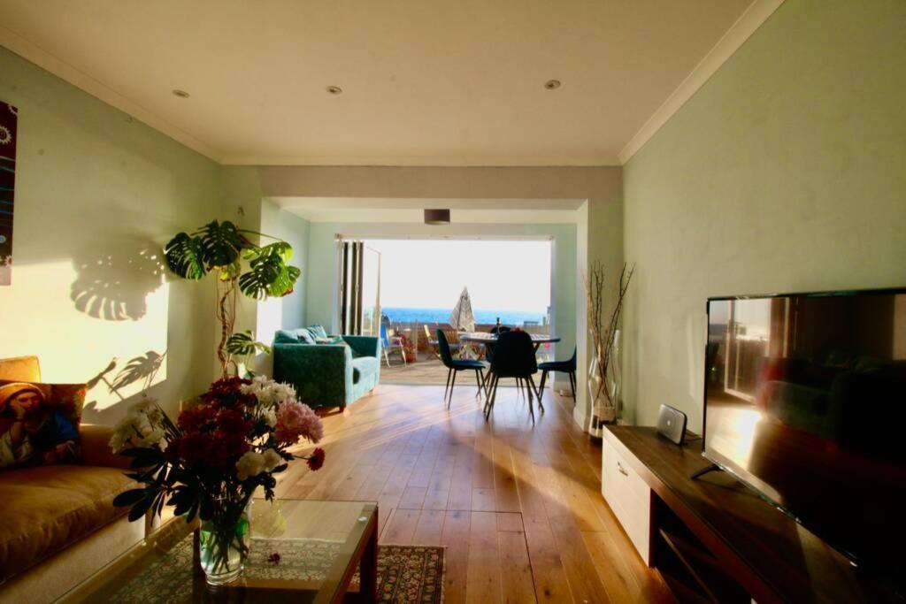 Serenity "Your Calm Seafront Retreat" By Air Premier Seaford Dış mekan fotoğraf